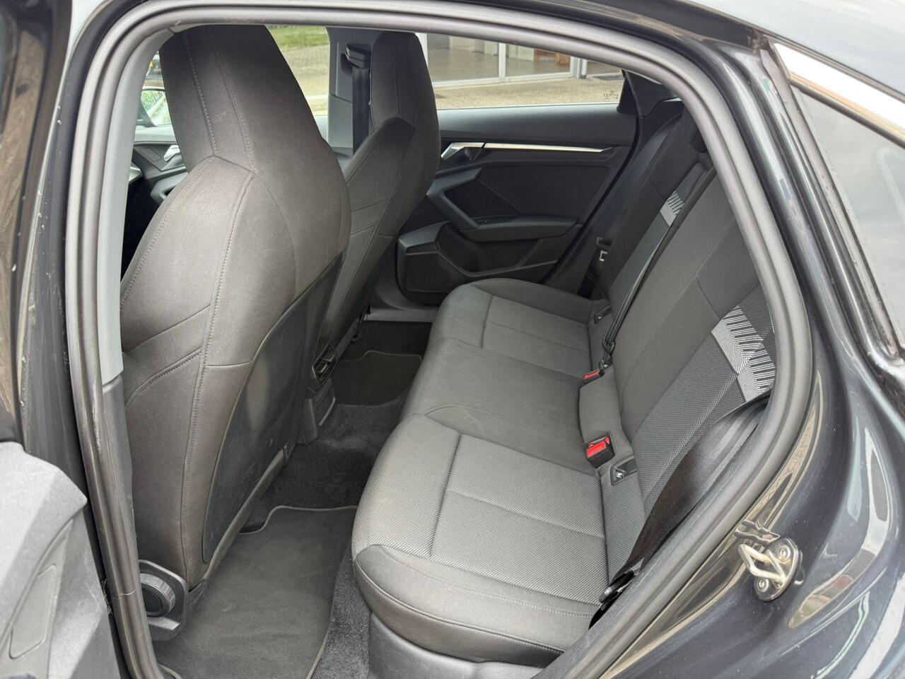 Audi A3 Limousine 30 TFSI Business edition | Navi | Climate | LED |