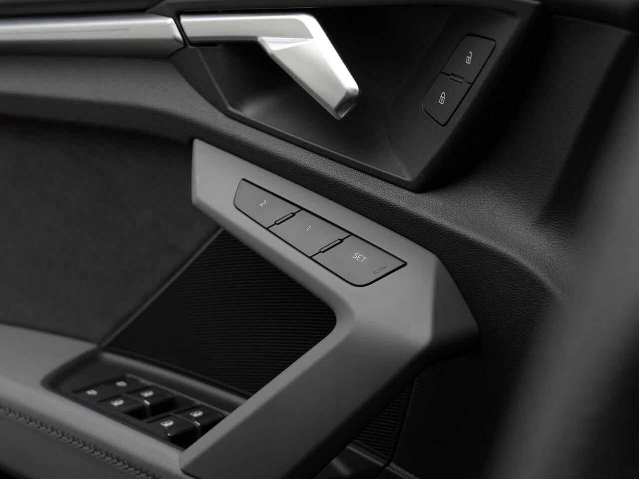 Audi A3 Limousine 35 TFSI 150 pk S-tronic S-Line | Panoramadak | Demperregeling | Head-up display | Geheugenstoel | Matrix LED | Bang & Olufsen