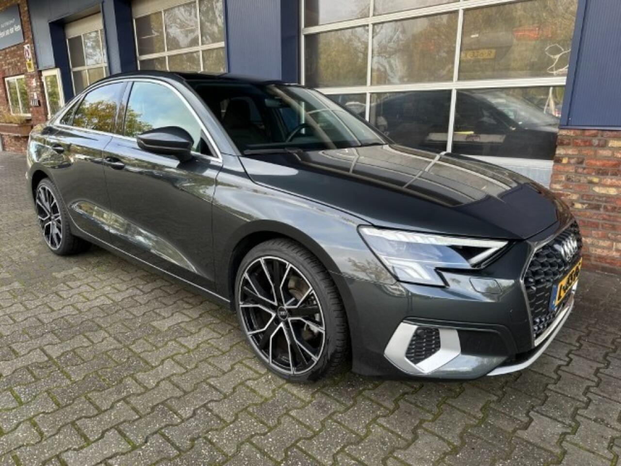 Audi A3 35 TFSI S-TRONIC 150 PK, AUT, PANO, TREKHAAK, STOELVERW, ALL IN prijs.