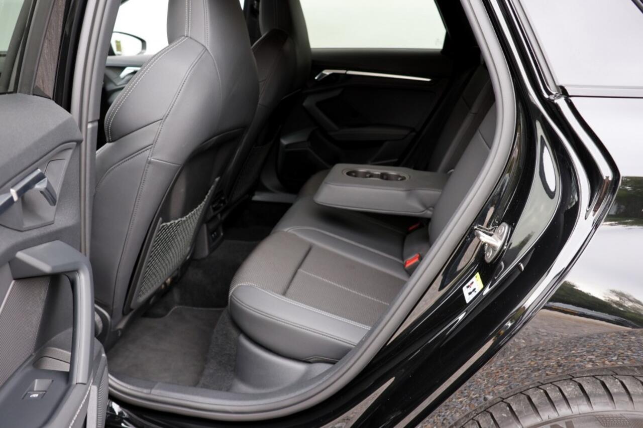 Audi A3 Sportback 35 TFSI S Edition - 150 pk **Camera / Full Led