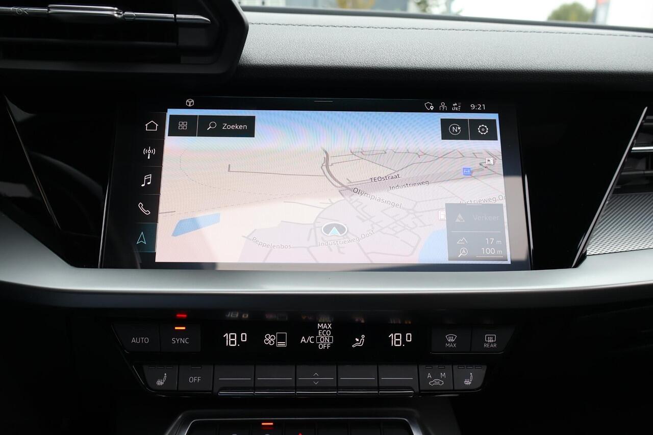 Audi A3 Limousine 30 TFSI S edition 1e Eigenaar | NL-Auto | Dealer Onderh | PANO | BTW | Maxton | Matrix LED | Stoelverwarming | Pre Sense | Climate | Keyless | Carplay | Navi | PDC