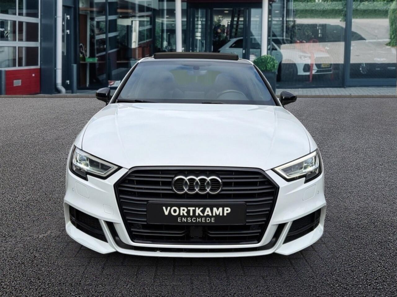 Audi A3 35 TFSI S-TRONIC S-LINE PANO-DAK/NAVI/ACC/PDC/STOELVERW