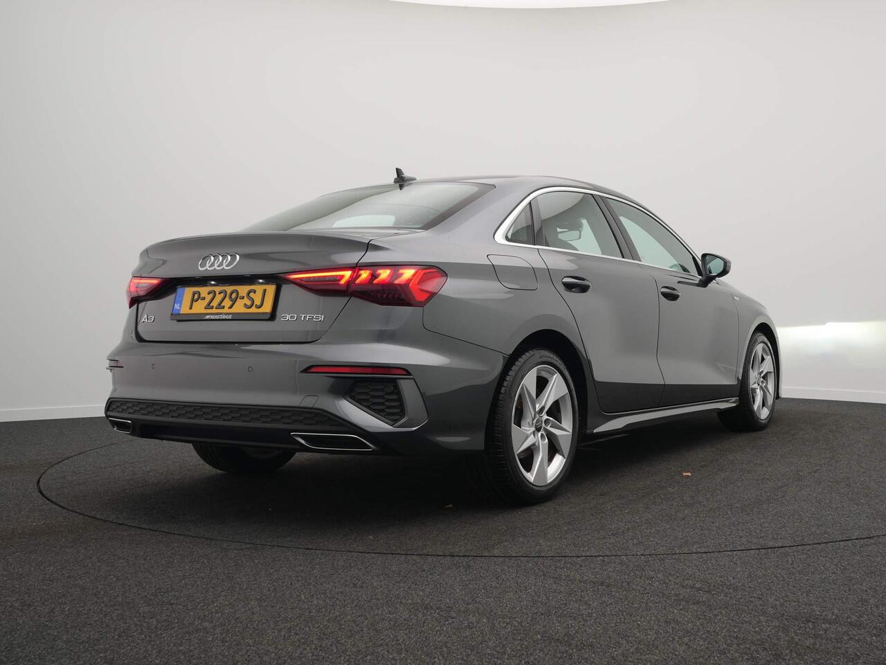 Audi A3 Limousine 30 TFSI S Edition - Occasion Lease Vanaf ¤674 p/m - RIJKLAARPRIJS - Automaat - 2x S-Line - Navigatie