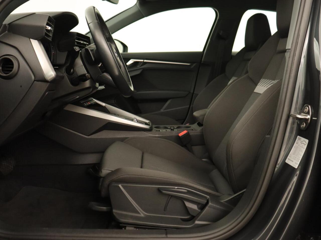 Audi A3 30 TFSI Advanced edition | Full LED | Navigatie | Carplay | Cruise control | Virtual cockpit | Automaat | LMV 17 inch