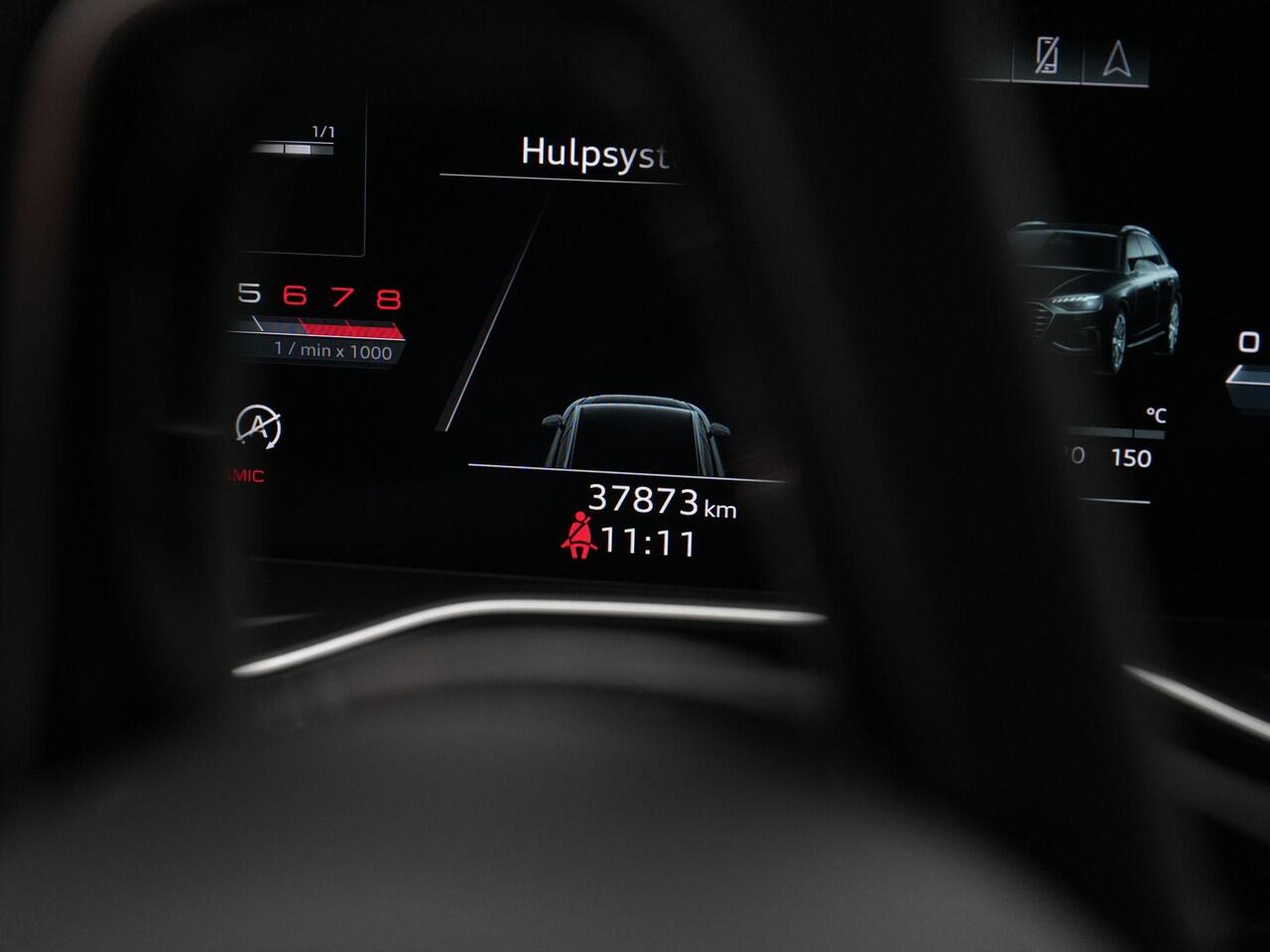 Audi A4 Avant 35 TFSI 150 pk S-tronic Advanced Edition | Navigatie | Parkersensoren achter | Carplay