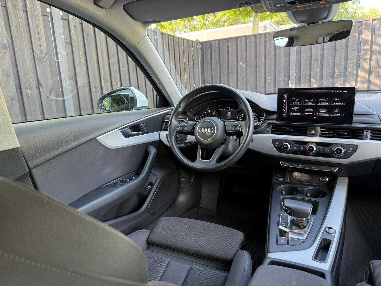 Audi A4 Avant 40 TFSI S line