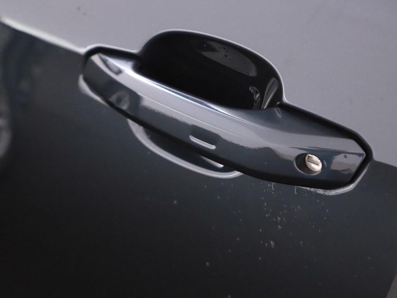 Audi A4 Limousine 40 TFSI Advanced Edition