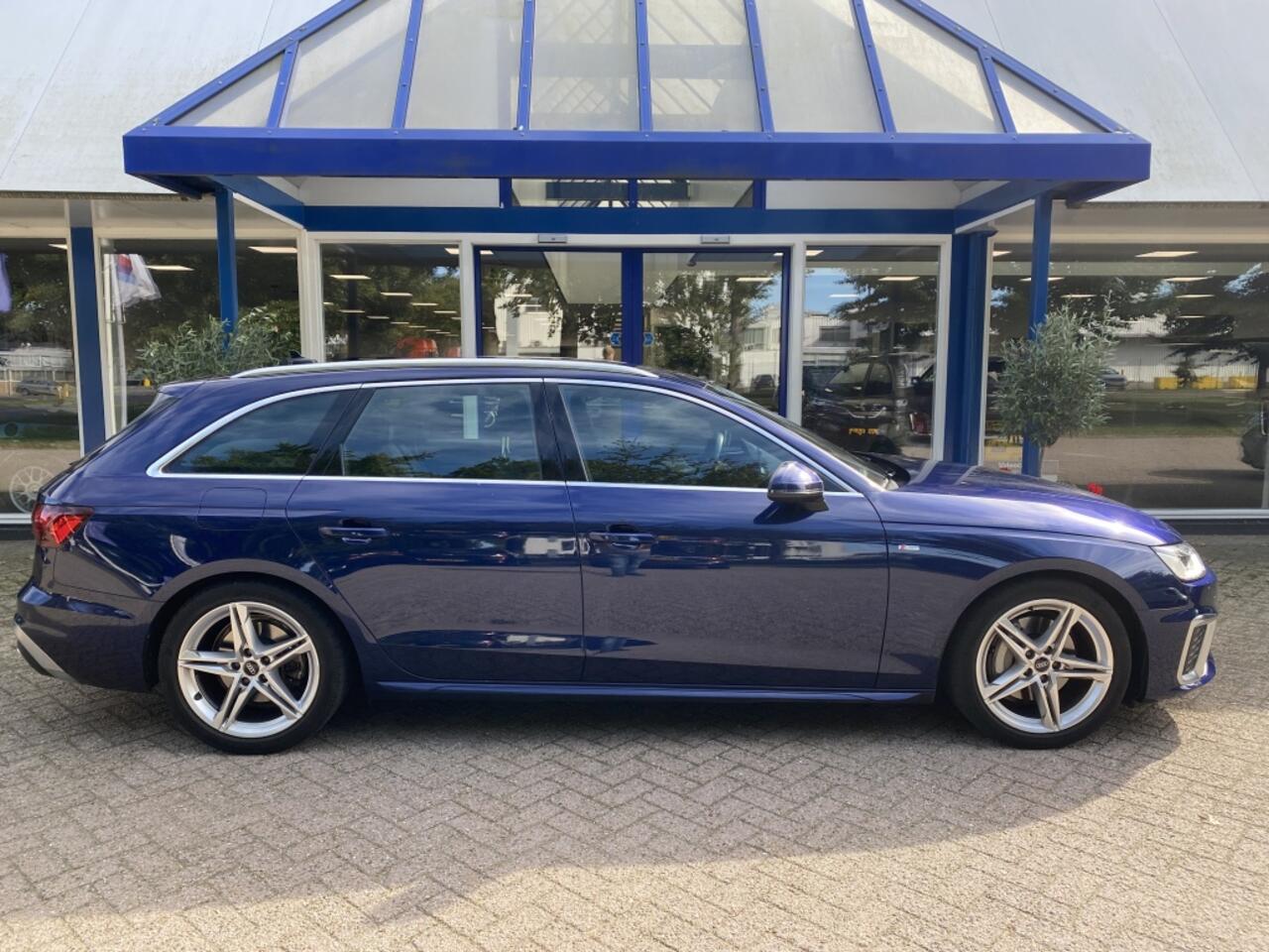 Audi A4 40 TFSI q S edition