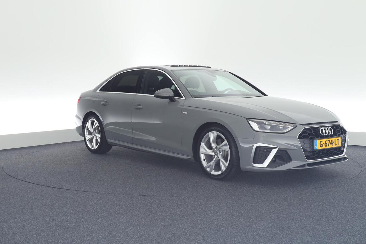 Audi A4 Limousine 35 TFSI 150pk 2x S-Line Virtual Cockpit Schuifdak Navigatie Cruise Control Led