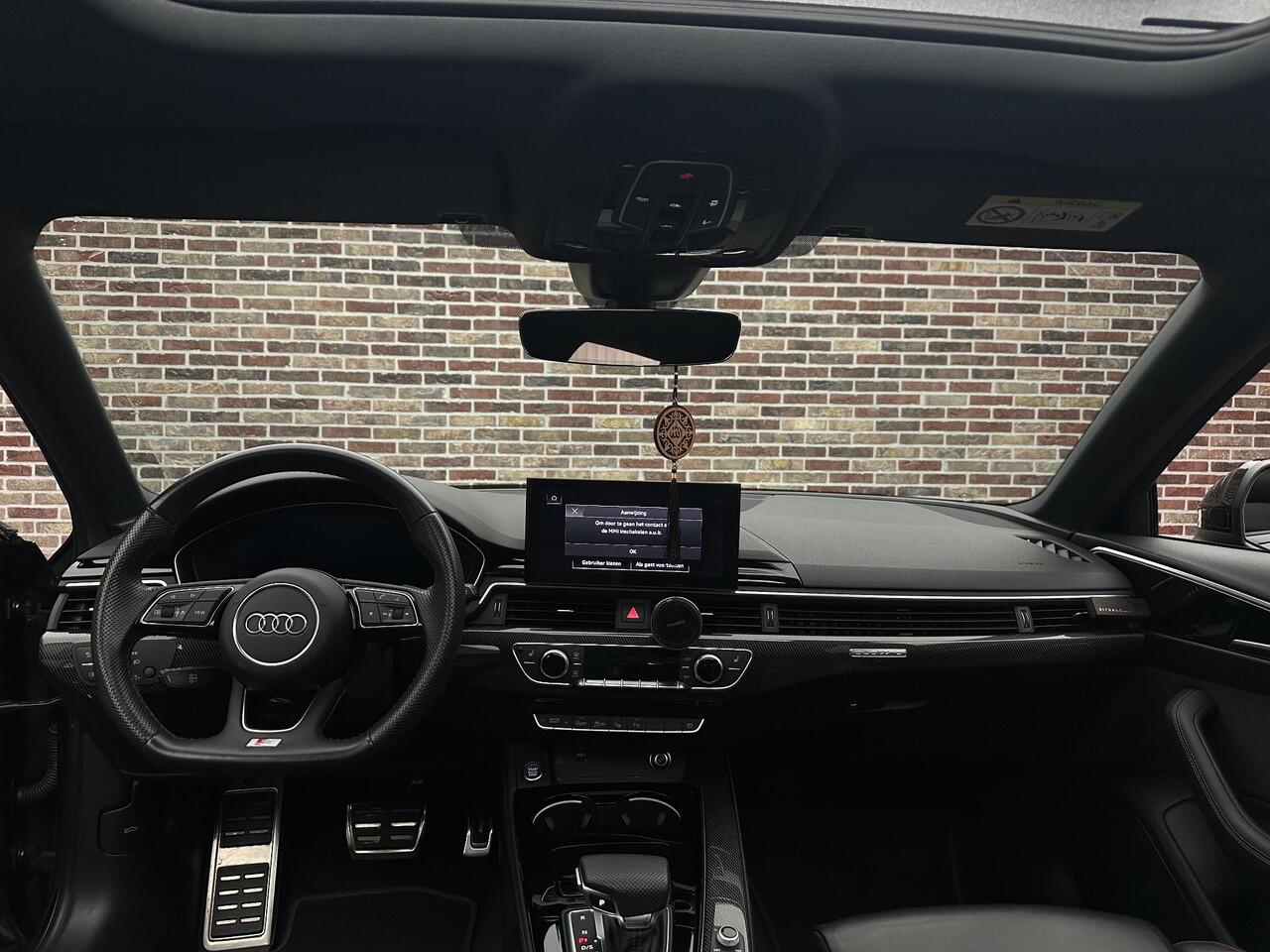 Audi A4 Avant 45 TFSI quattro S-line Dak Kuipstoelen Camera Led Virtual
