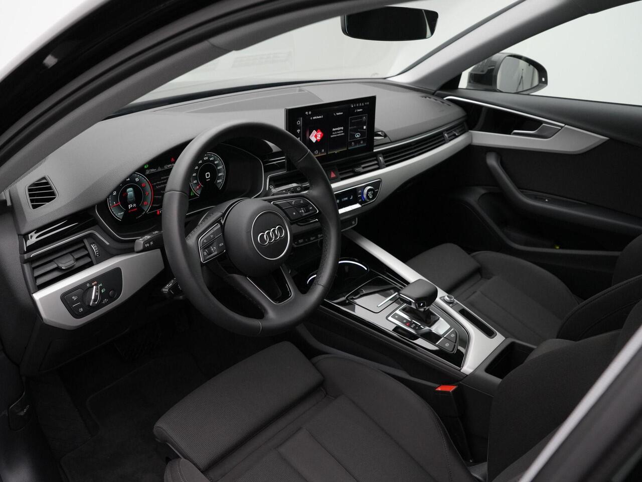 Audi A4 Avant 35 TFSI 150 pk S-tronic Advanced Edition | Navigatie | Parkersensoren achter | Carplay