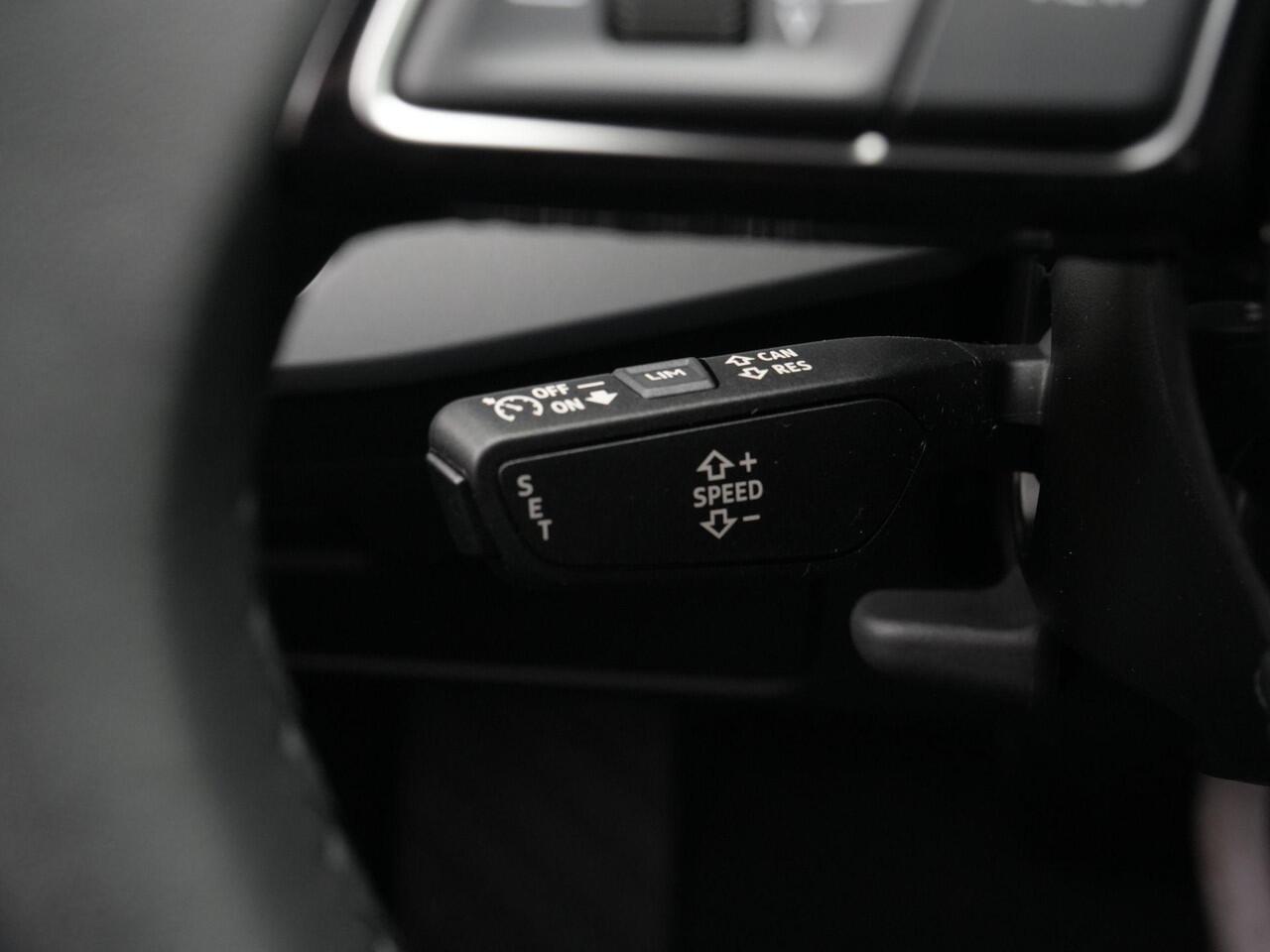 Audi A4 Avant 35 TFSI 150 pk Advanced Edition | Trekhaak | Sportstoelen | Parkeersensoren achter | Cruise Control | 17 inch