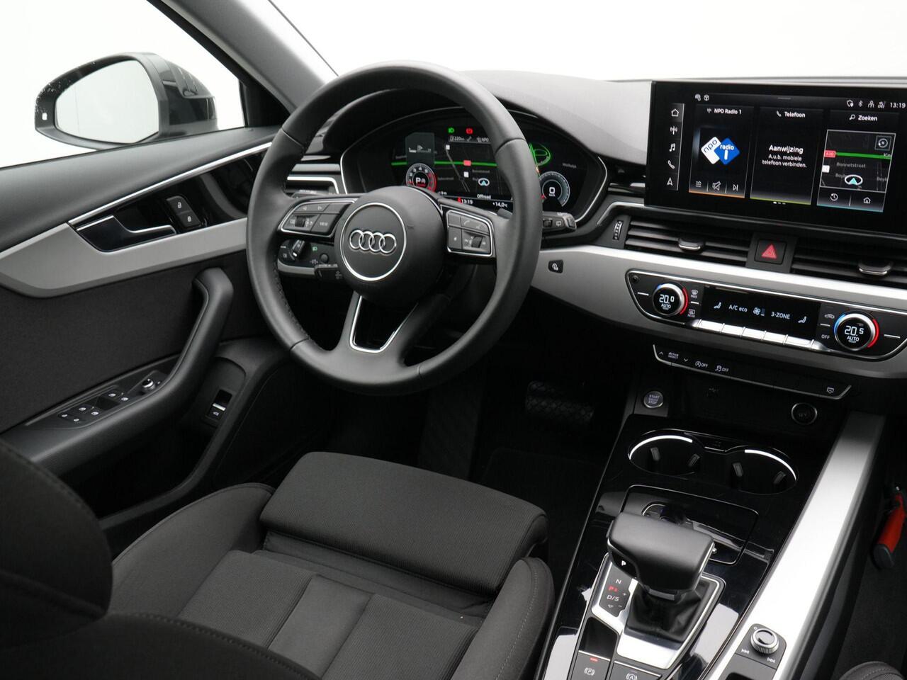 Audi A4 Avant 35 TFSI 150 pk Advanced Edition | Trekhaak | Sportstoelen | Parkeersensoren achter | Cruise Control | 17 inch