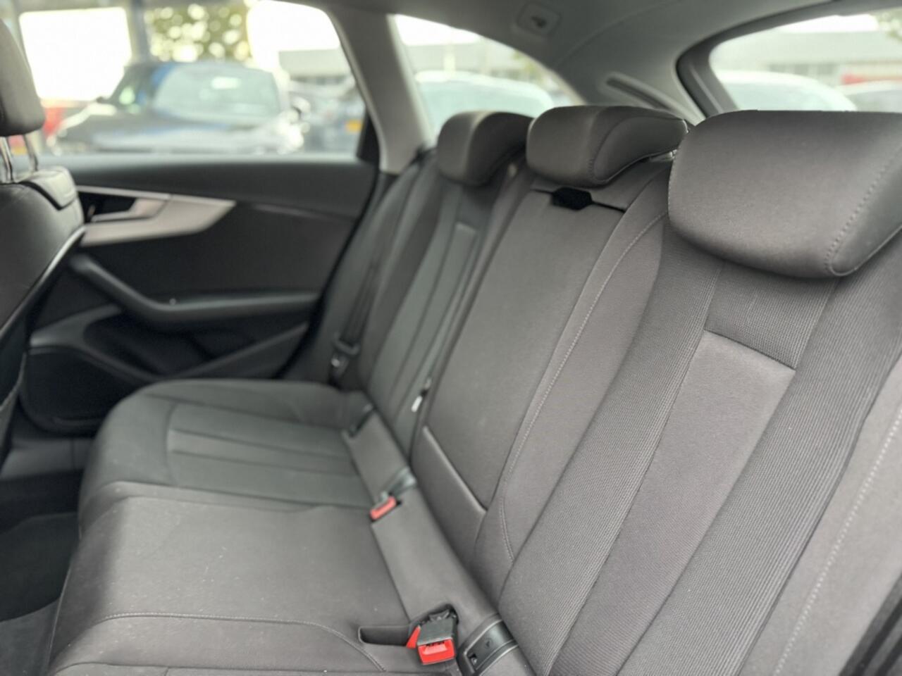 Audi A4 35 TFSI Advanced Edition | Navi | PDC | Virtual cockpit