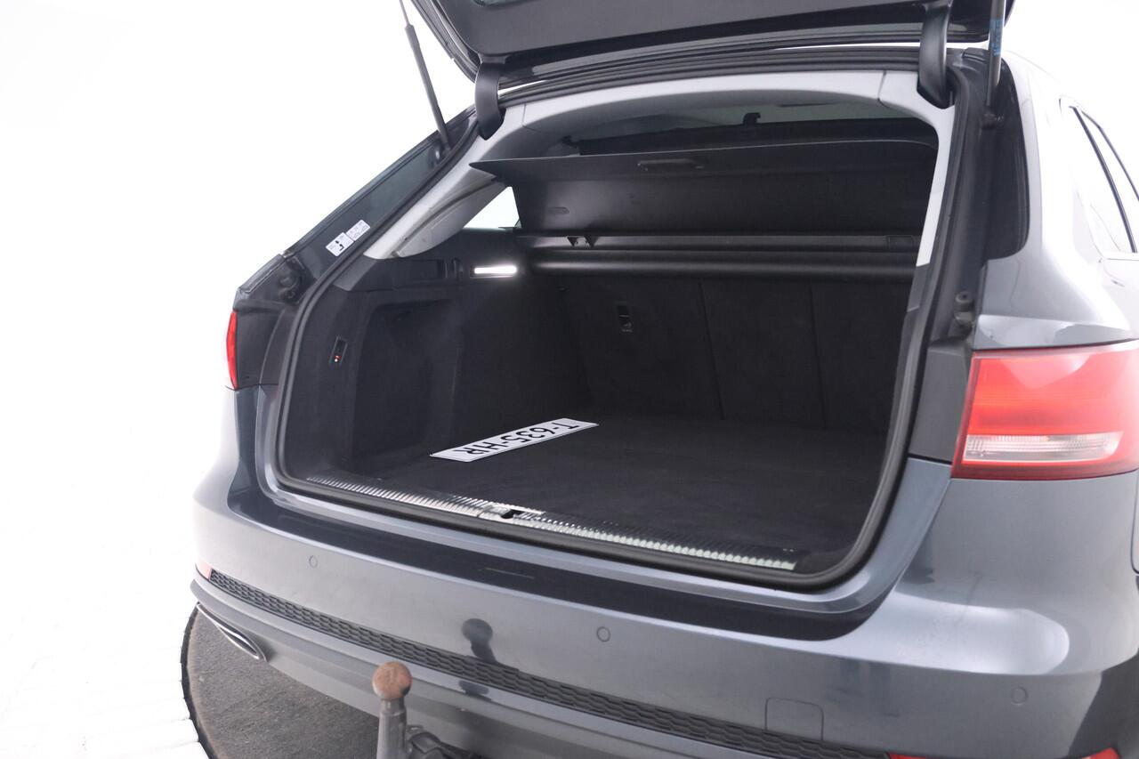 Audi A4 Avant 35 TDI Design Pro Line Plus Automaat, Navigatie, CLimate,