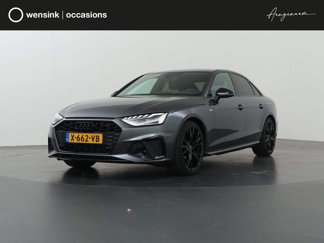 Audi A4 Limousine 35 TFSI S-Line Competition | Parkeercamera | Cruise Control Adaptief | Stoelverwarming | Navigatie | 18"| Dynamische LED verlichting |