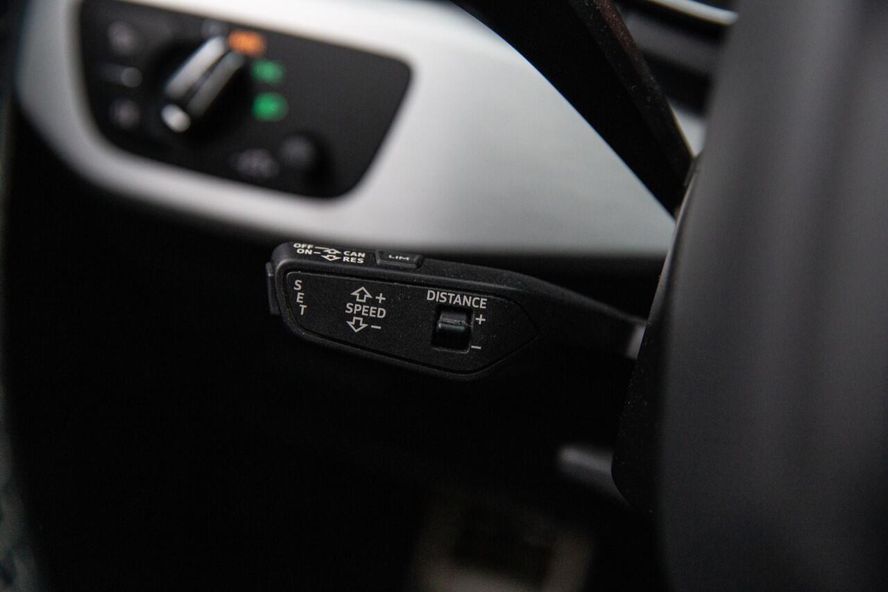 Audi A4 Avant 35 TFSI S edition , Panoramadak, Adap. cruise, Black Edition