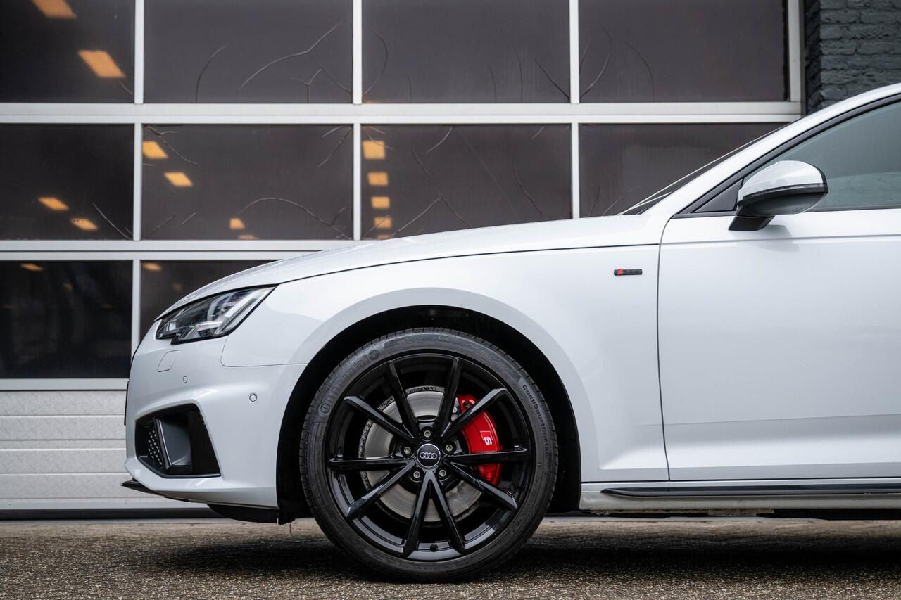 Audi A4 Avant 45 TFSI Sport S line black edition Pano, Leder, Navi, Acc, Head-Up, Hulppakket Tour,