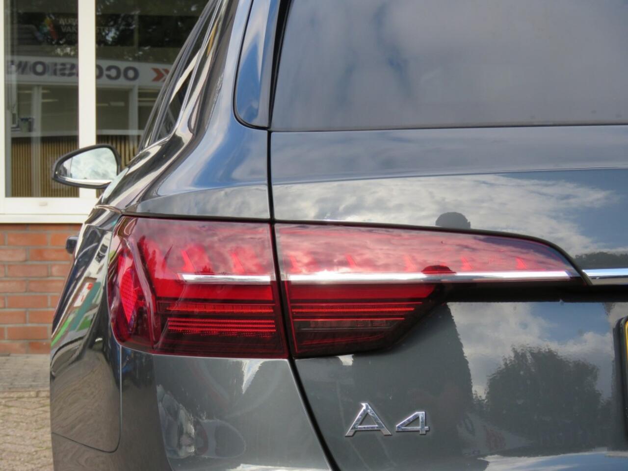 Audi A4 AVANT 35 TFSI S-Tronic aut. BNS EDITION / Trekhaak / Sportstoelen / BOVAG garantie