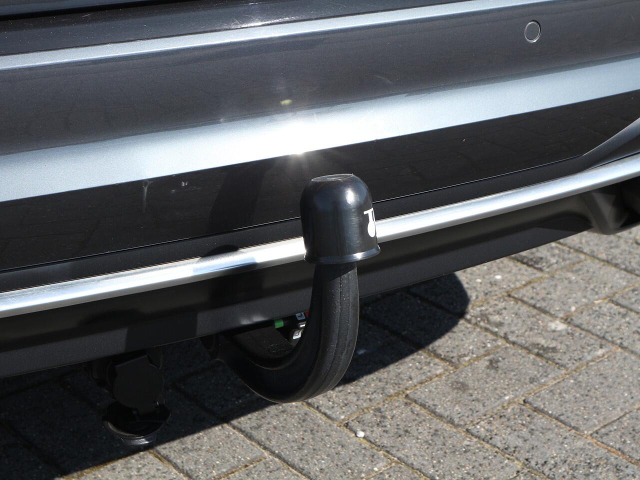 Audi A4 Avant 35 TFSI Launch edition Business TREKHAAK 1e EIG AUTOMAAT