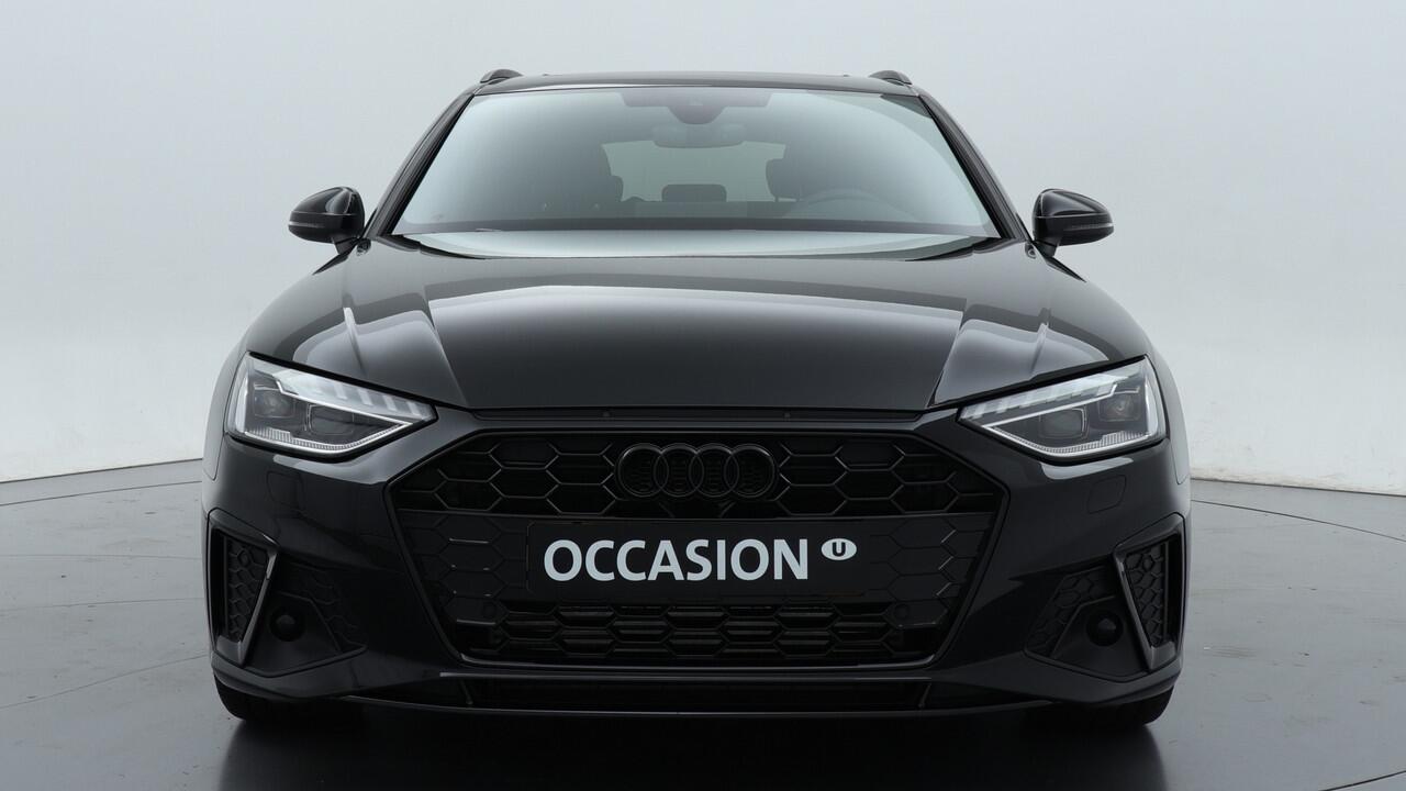 Audi A4 Avant 35 TFSI S Edition Competition | Panodak | Stoelverwarming | Camera | PDC V+A | 19 " LMV |