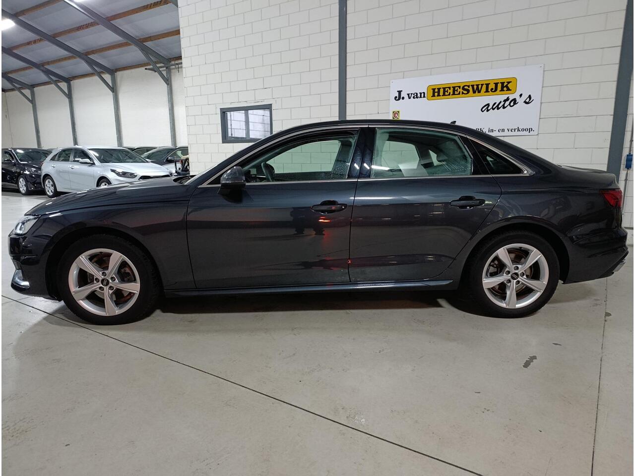 Audi A4 Limousine 35 TFSI Advanced Edition Climate controle | Navigatiesysteem | Parkeersensoren | Cruise controle | Keyless