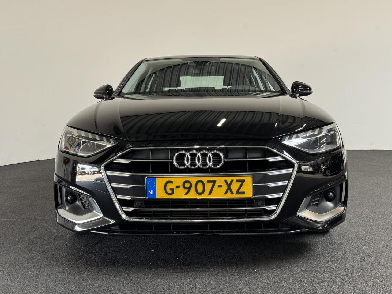 Audi A4 Limousine 35 TFSI Launch edition Business Automaat Navigatie Climate Control Trekhaak