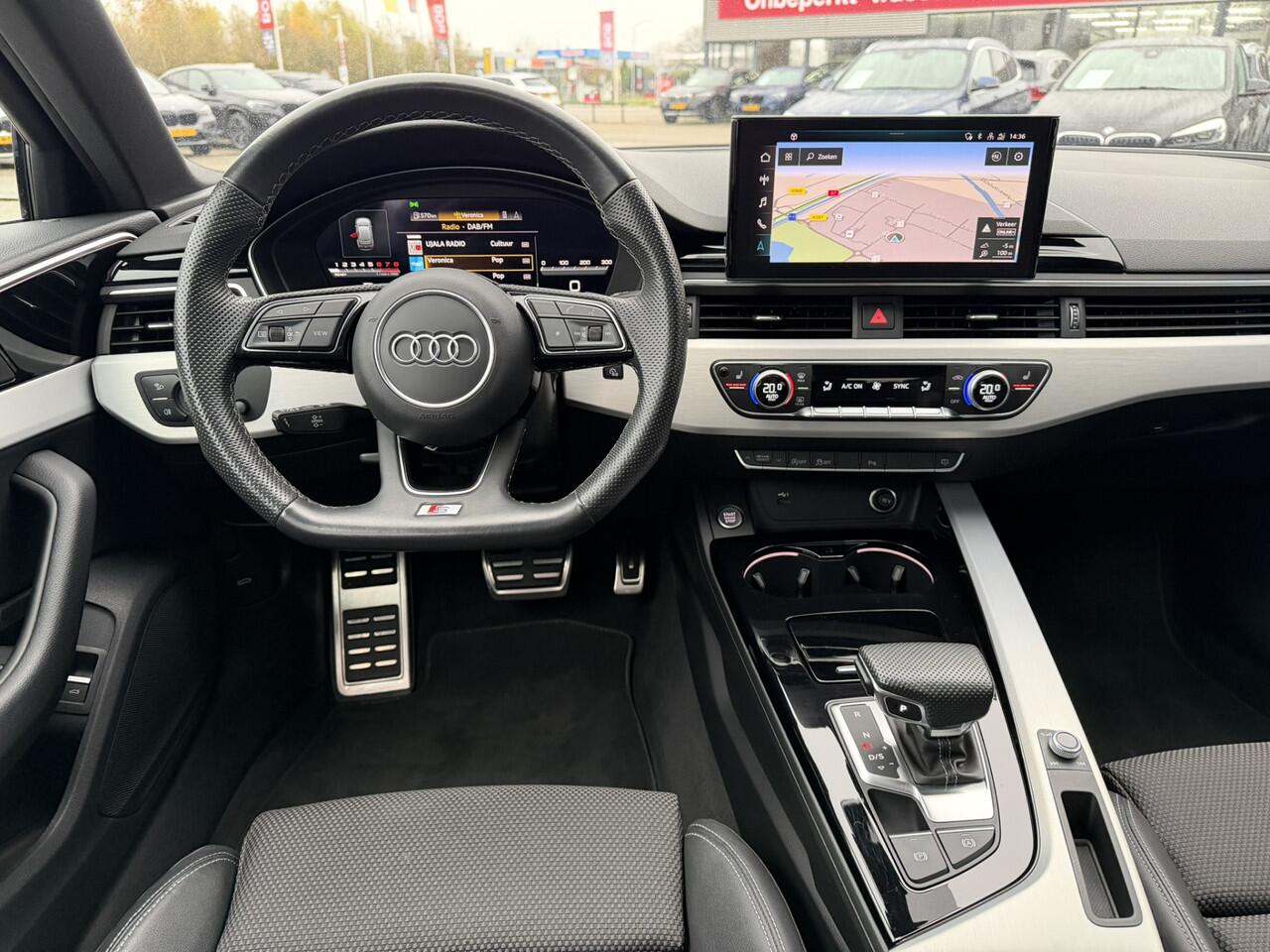 Audi A4 Avant 35 TFSI S-Line LED Panoramadak Carplay Stoelverwarming Achteruitrijcamera