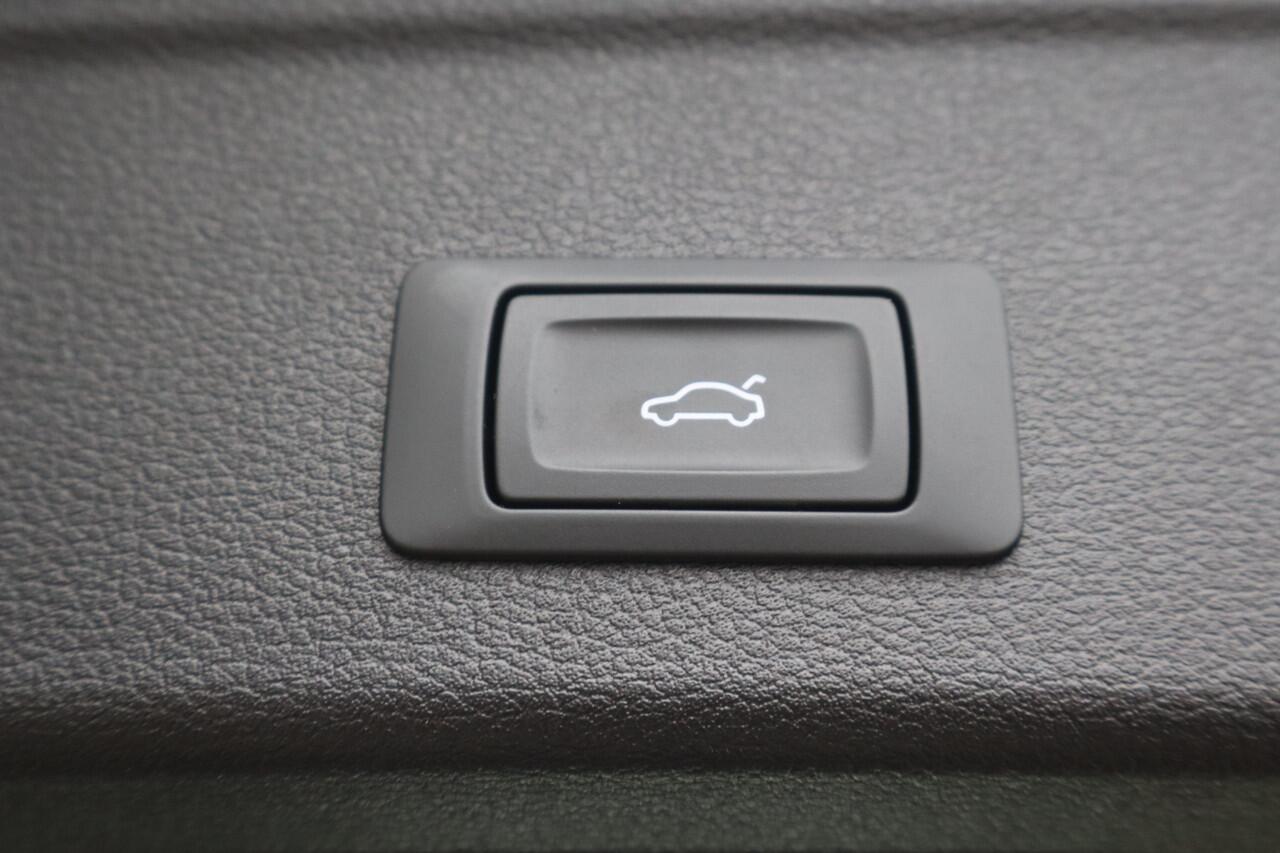 Audi A4 Avant 35 TFSI Advanced Edition NL-Auto!! Apple Car-Play I PDC