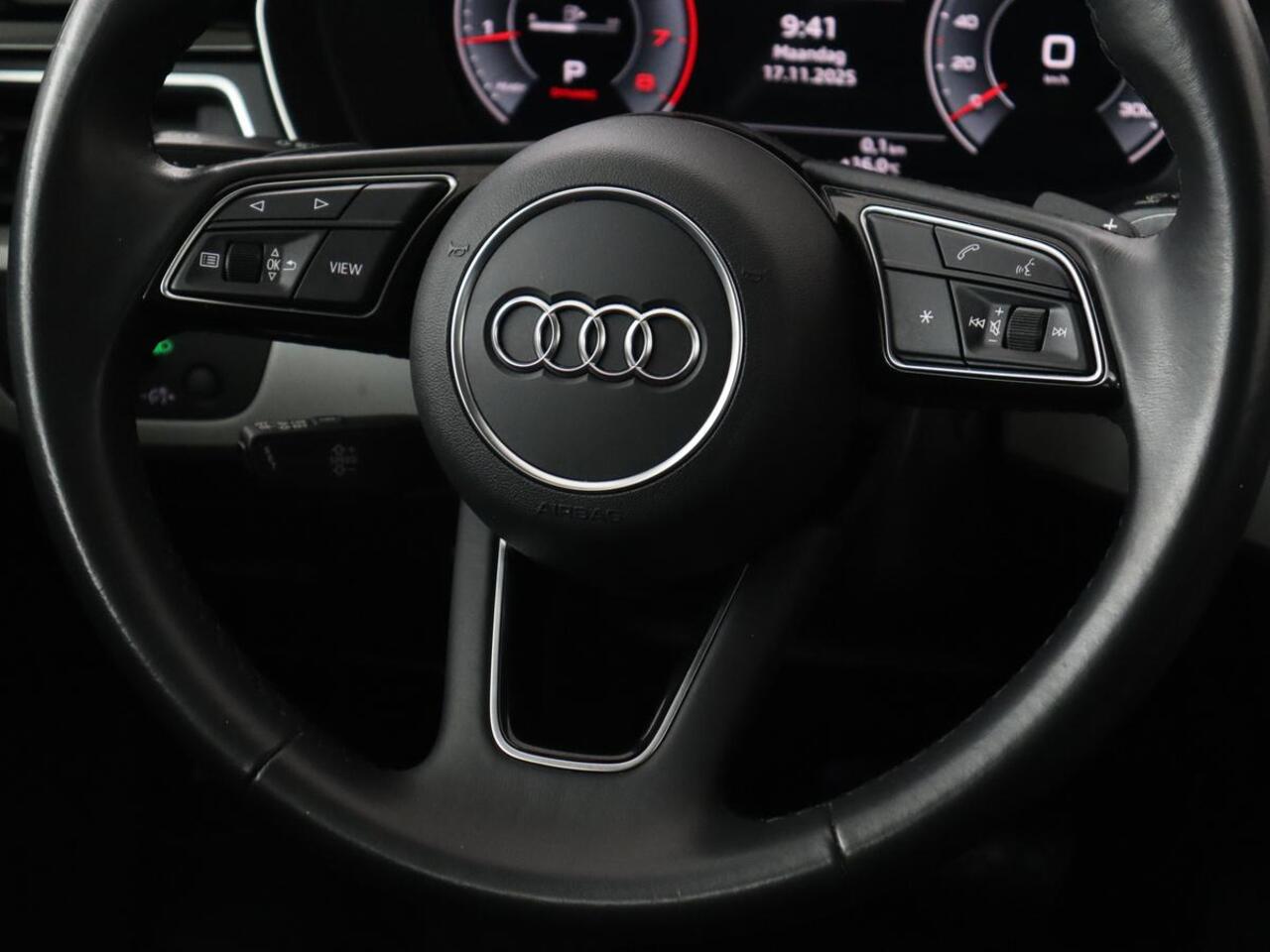 Audi A4 35 TFSI Business Edition | Stoelverwarming | Virtual Cockpit | Carplay | Full LED | DAB | Climate control | Parkeerhulp | Cruise control | Bluetooth