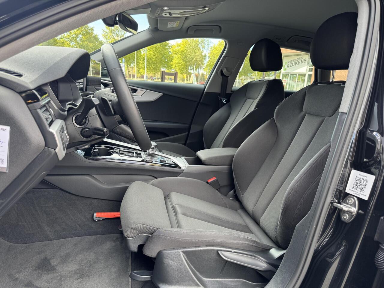 Audi A4 Avant 35 TFSI Advanced Edition NL-Auto, Uitklapbare Trekhaak | Sportstoelen | Navigatie Full-Map | Elek. Achterklep | LED Koplampen | Virtual Cockpit | Rijklaarprijs!