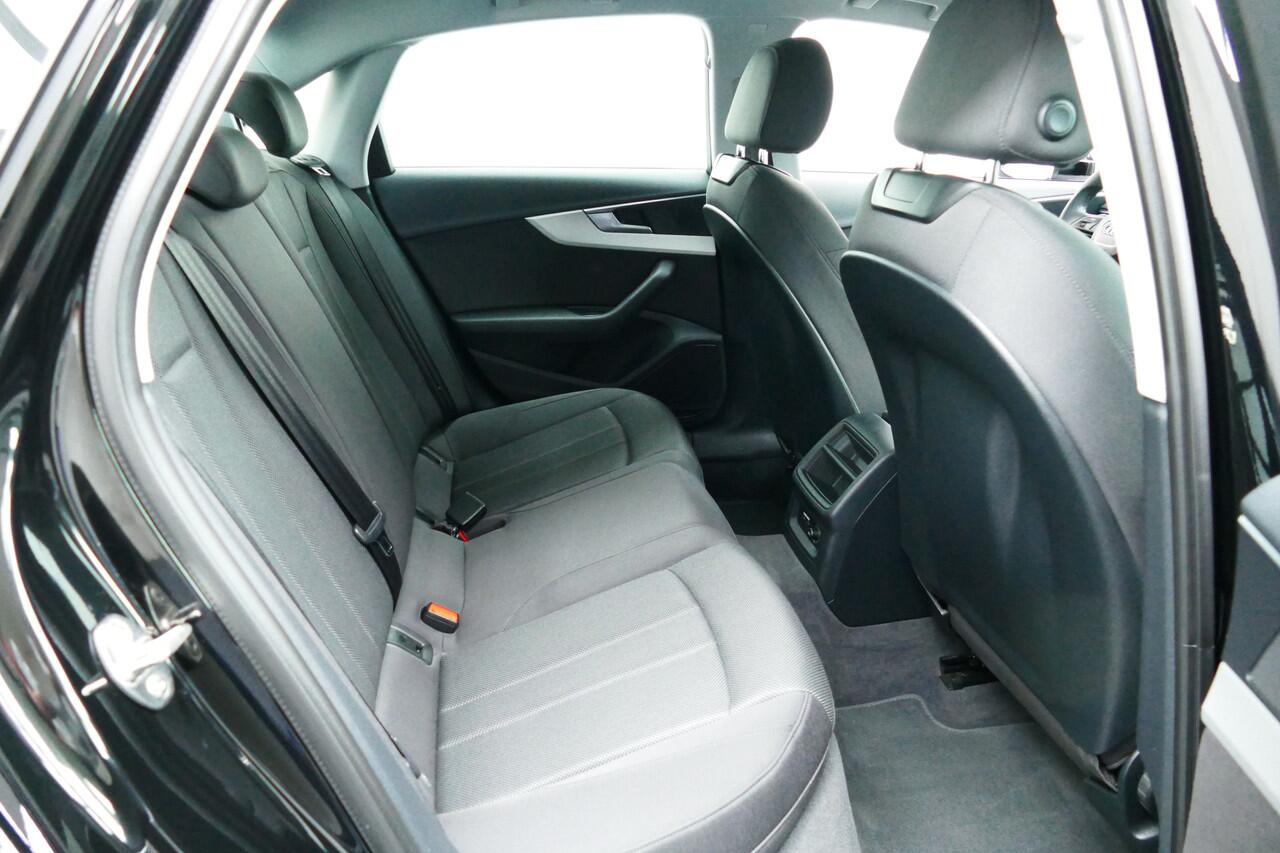 Audi A4 Limousine 35 TFSI Sport Lease Edition. Led Koplampen, Clima, Cruise, Navi, 17"LMV,