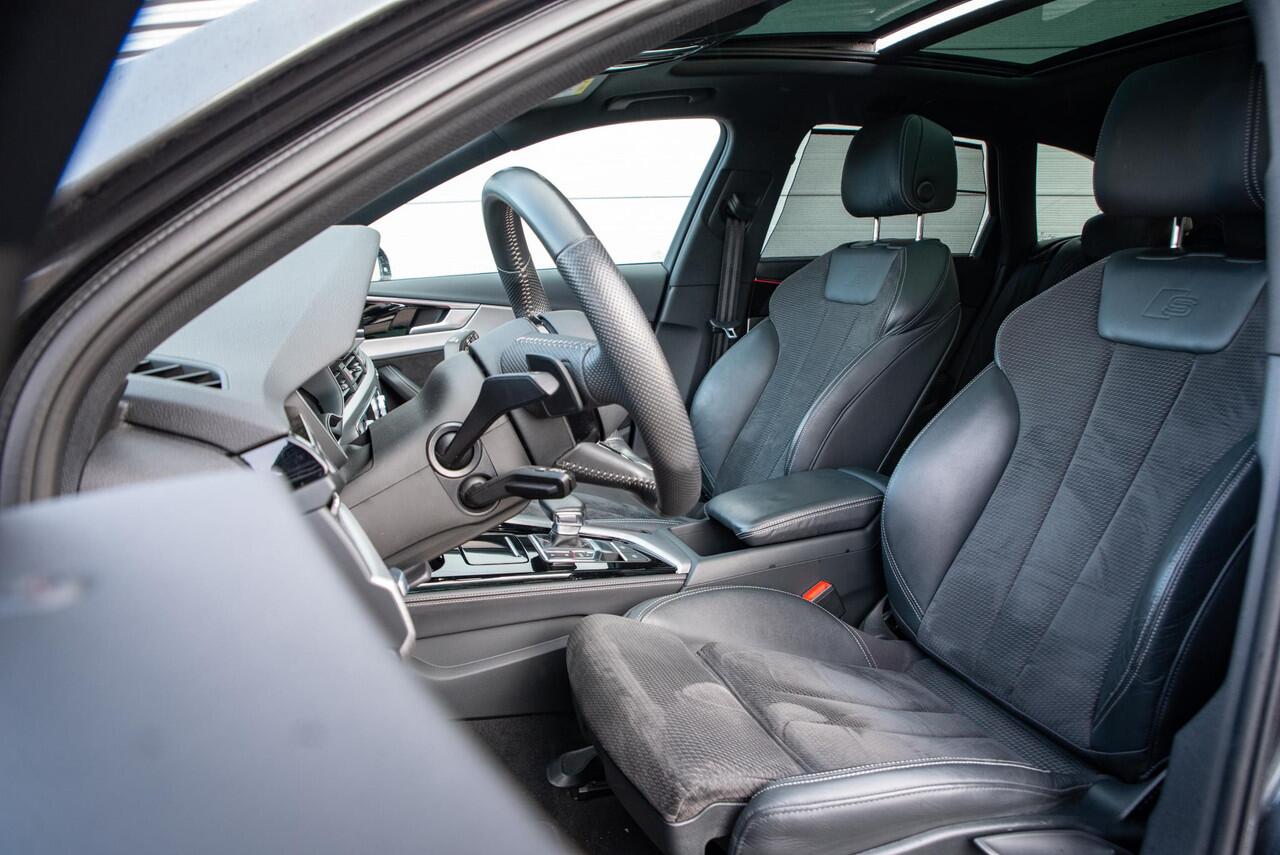 Audi A4 Avant 45 TFSI quattro edition one Panodak S Line Stoelverw. Clima Cruise 19''LM