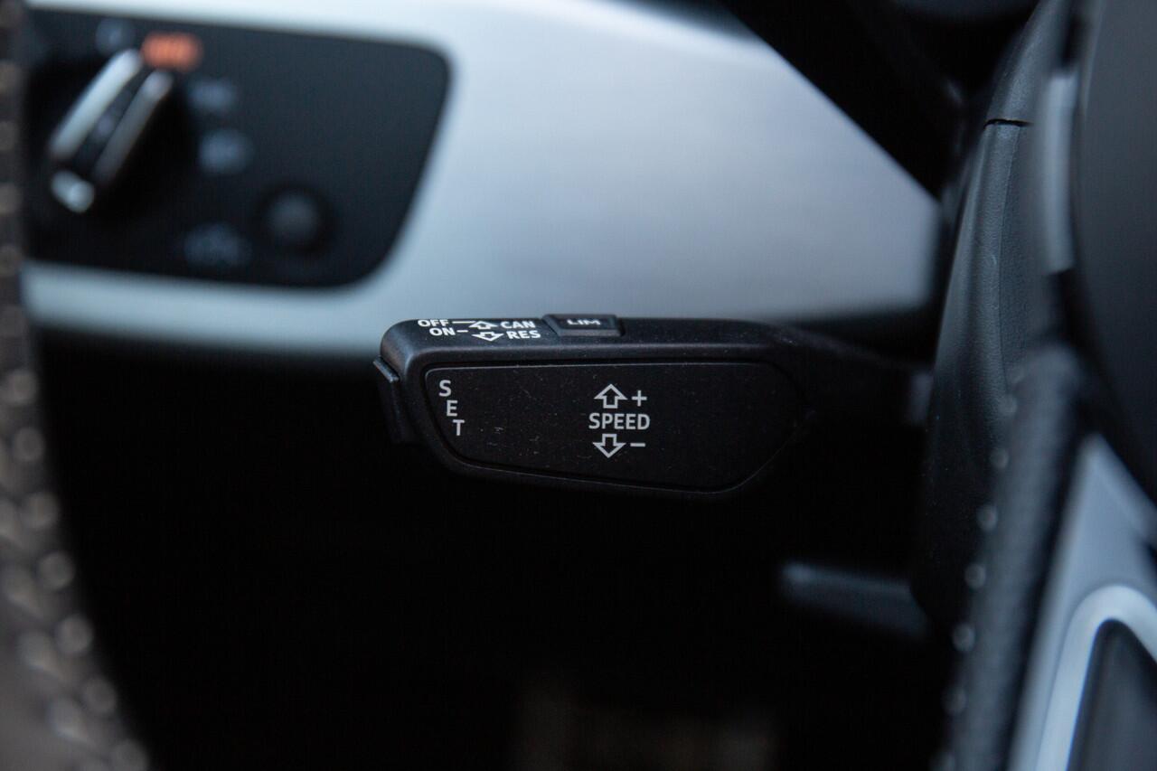 Audi A4 Avant 35 TFSI Launch edition Sport S-line , Automaat, Leuke uitvoering,