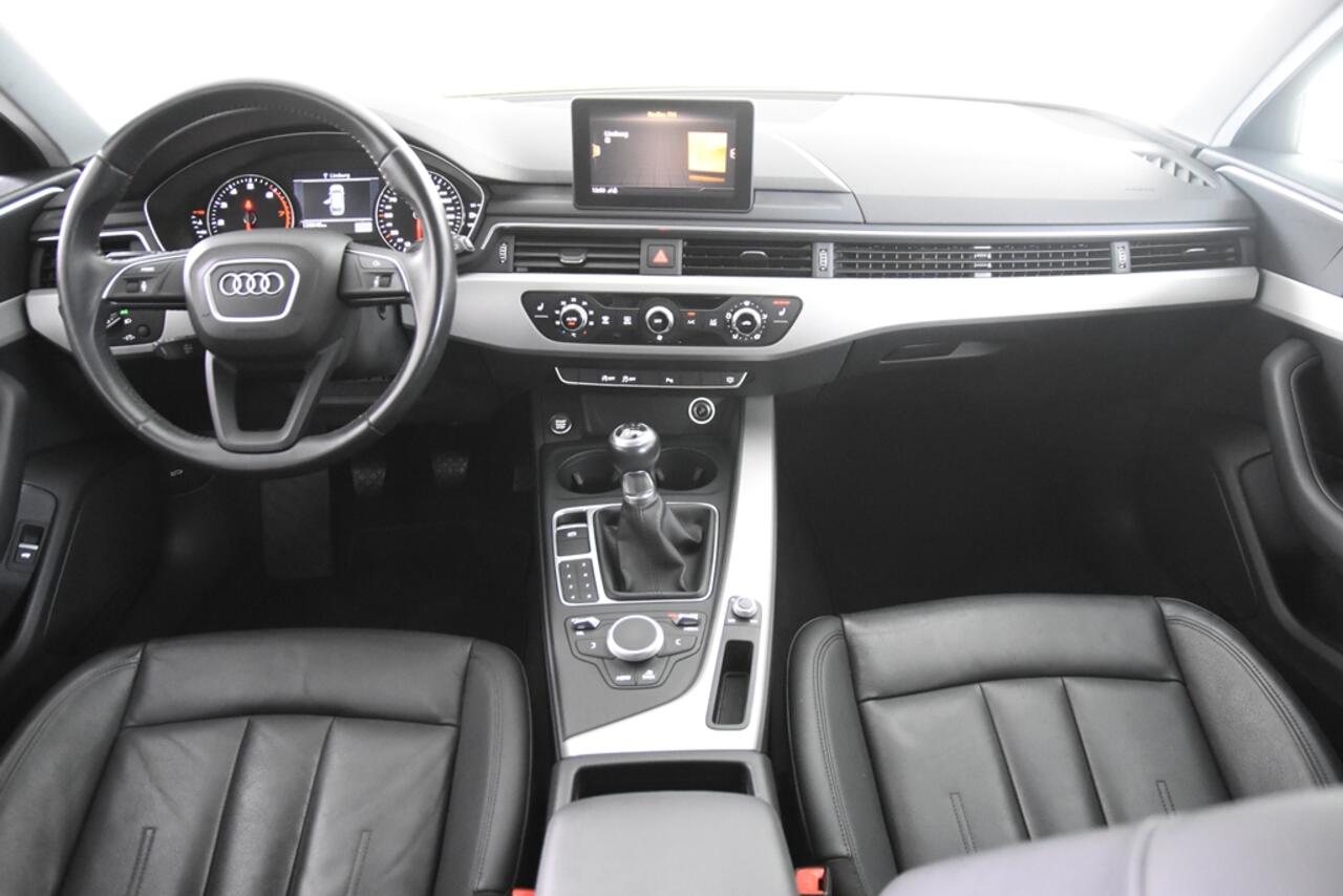 Audi A4 Avant 35 TFSI *1ste Eigenaar*Leer*Navigatie*Trekhaak*