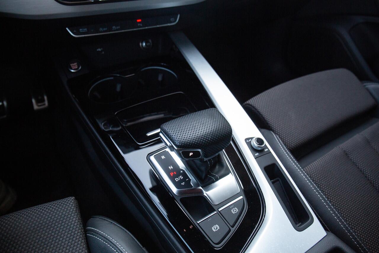 Audi A4 Avant 35 TFSI Launch edition Sport S-line Automaat, Leuke uitvoering,