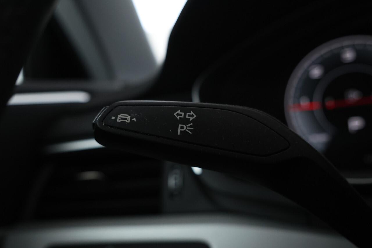 Audi A4 Avant 35 TDI Advanced Edition Automaat, Volleder, Virtual, Apple Carplay