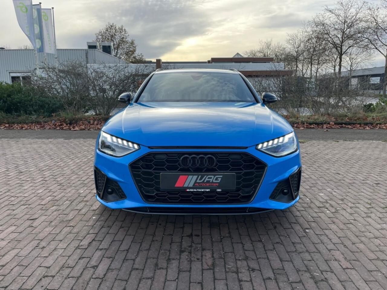 Audi A4 Avant 35 TFSI S-line sport S-tronic-virit.cockpit-navi-clima-ACC