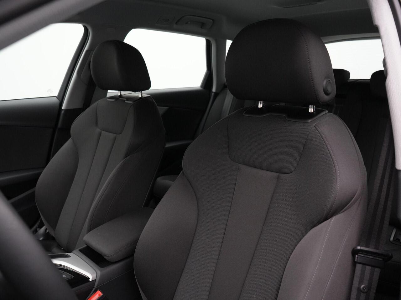 Audi A4 Avant 35 TFSI 150 pk S-tronic Advanced Edition | Navigatie | Parkersensoren achter | Carplay