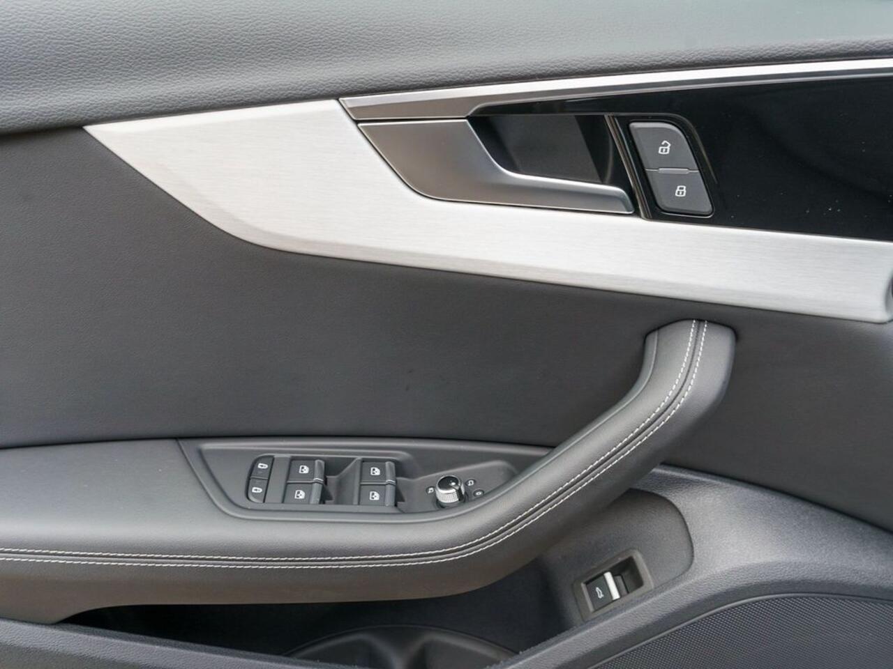 Audi A4 Avant 50 TDI quattro S-Line 286 PK ACC Panoramadak Head-Up LED Navi 19 Inch