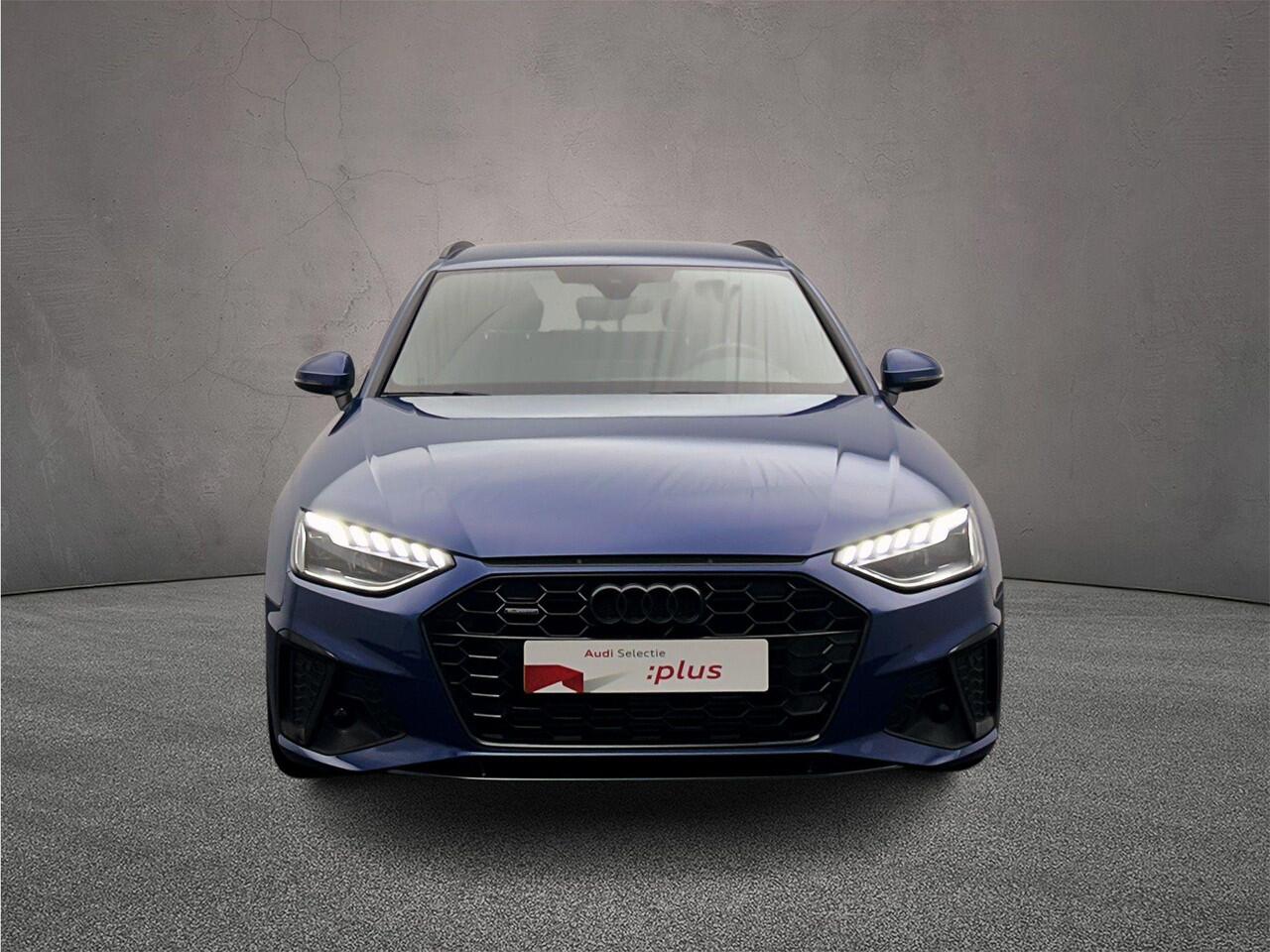 Audi A4 Avant 45 TFSI quattro 265PK S edition Competition | B&O | Massage-Stoelen | Optiek zwart | 19-Inch | Privacy-Glass| Stoelverwarming |