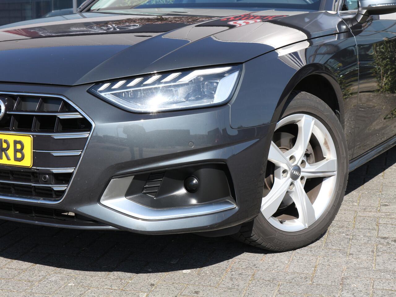 Audi A4 Avant 35 TFSI Launch edition Business TREKHAAK 1e EIG AUTOMAAT