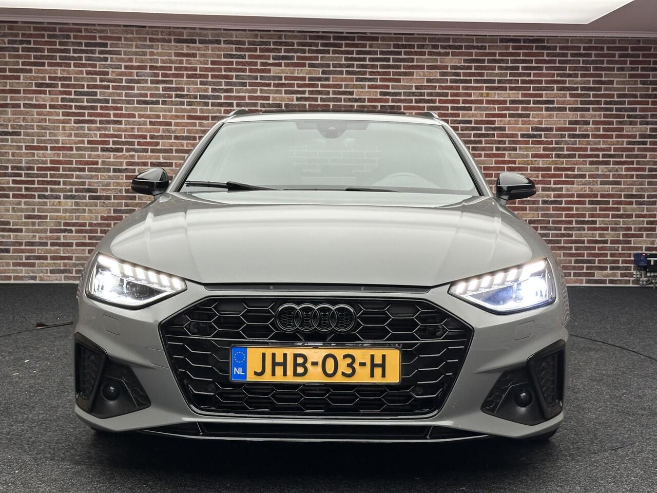 Audi A4 Avant 35 TFSI S edition Competition | Dak| Massage| Sportstoelen| Virtual|