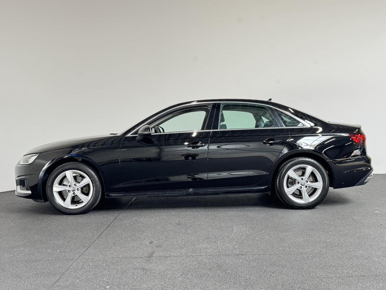 Audi A4 Limousine 35 TFSI Launch edition Business Automaat Navigatie Climate Control Trekhaak
