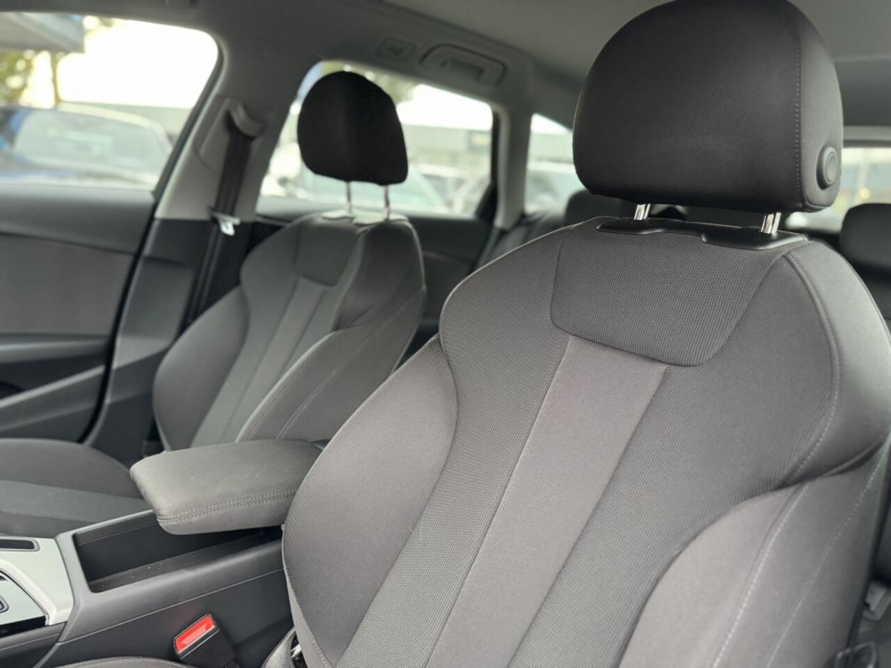 Audi A4 35 TFSI Advanced Edition | Navi | PDC | Virtual cockpit