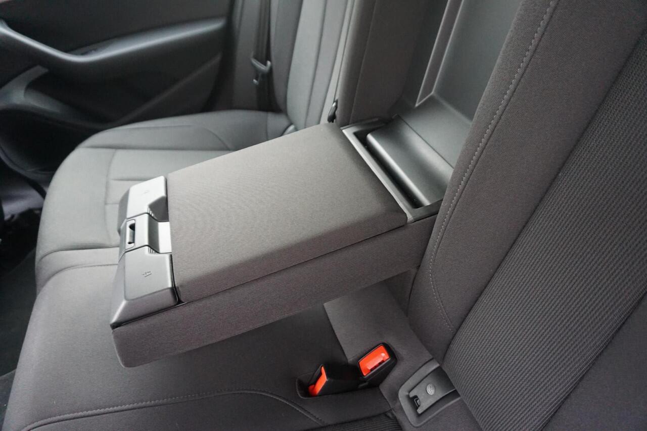 Audi A4 Avant 35 TFSI 150PK S-Tronic/Virtual Cockpit/Sportstoel /Dealeronderhouden