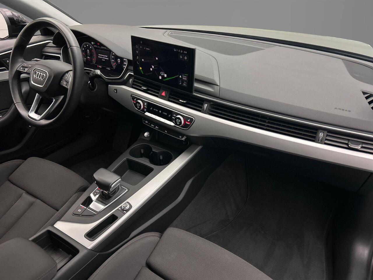 Audi A4 Avant 40 TFSI S edition 204PK | Full-led | Camera | Tour | Carplay | ACC | Stoelverwarming |