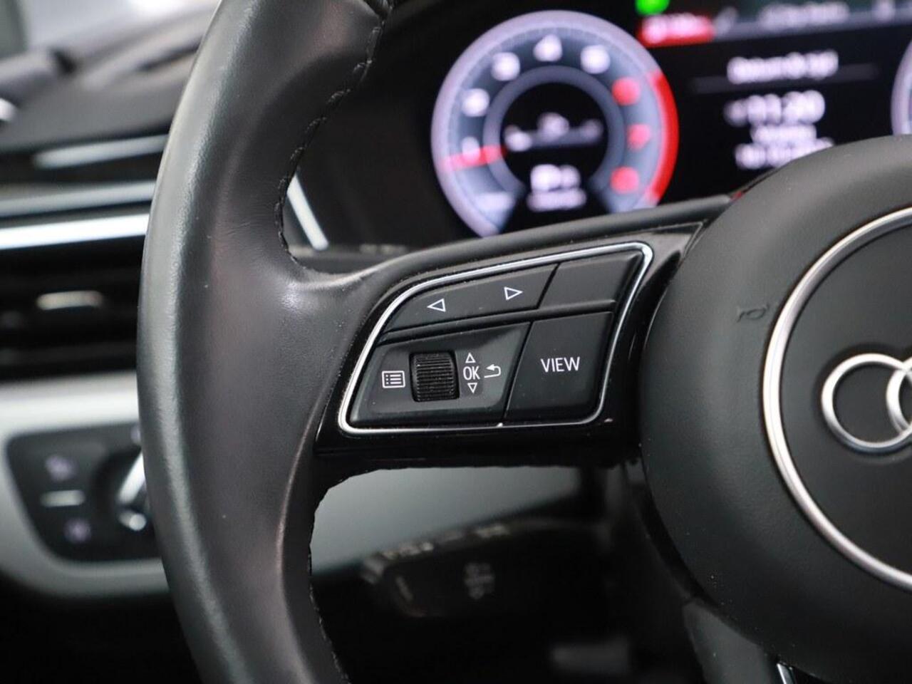 Audi A4 Limousine 40 TFSI Advanced Edition