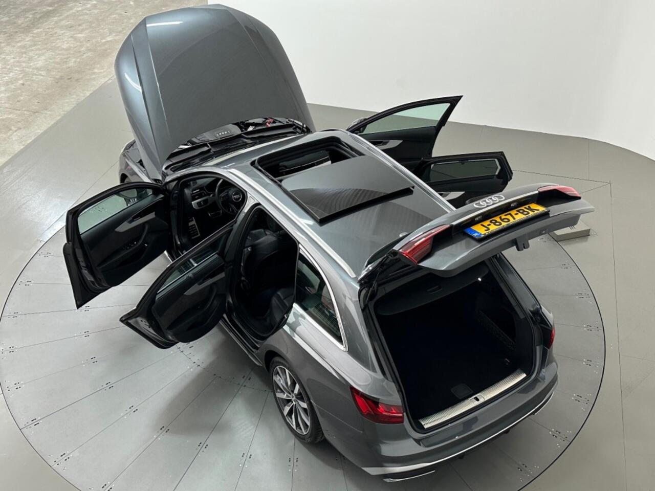 Audi A4 35 TFSI LAUNCH EDITION SPORT PANORAMADAK