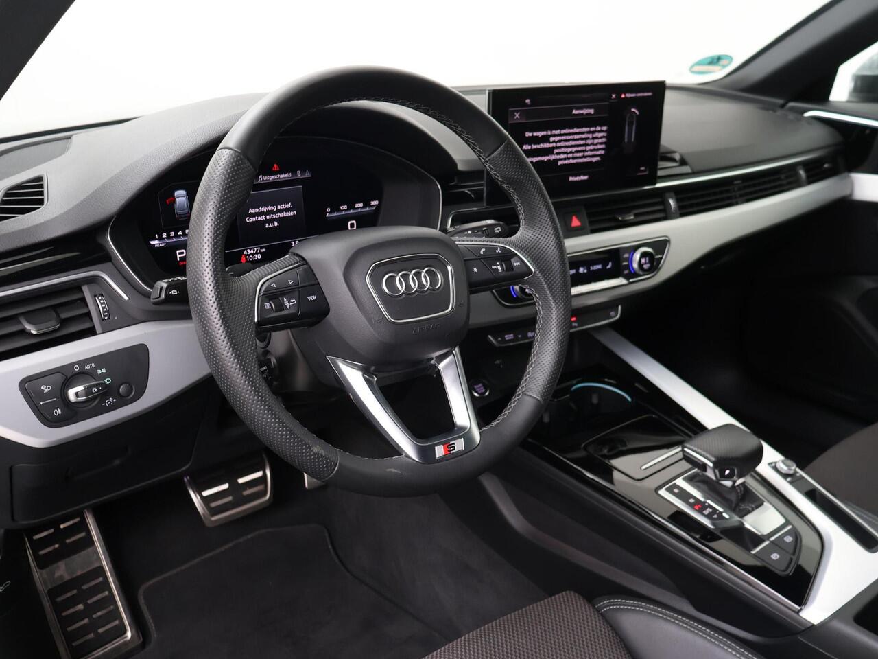 Audi A4 Avant 35 TFSI S edition Competition | 150 PK | Automaat | Trekhaak wegklapbaar | Adaptive cruise control | S line |